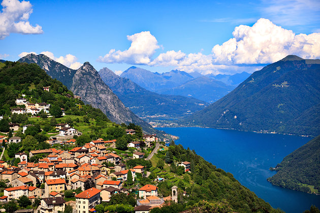 Italy & Switzerland in One Day: Lake Como and Lugano Day Trip from ...